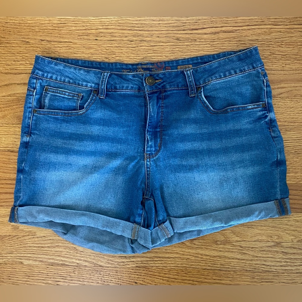 Faded Glory Jeans Shorts Women’s 16 Blue Denim Cuff Pockets Medium Wash NO BELT